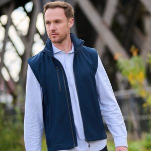 TRA858 Regatta Honestly Made Recycled Softshell Bodywarmer
